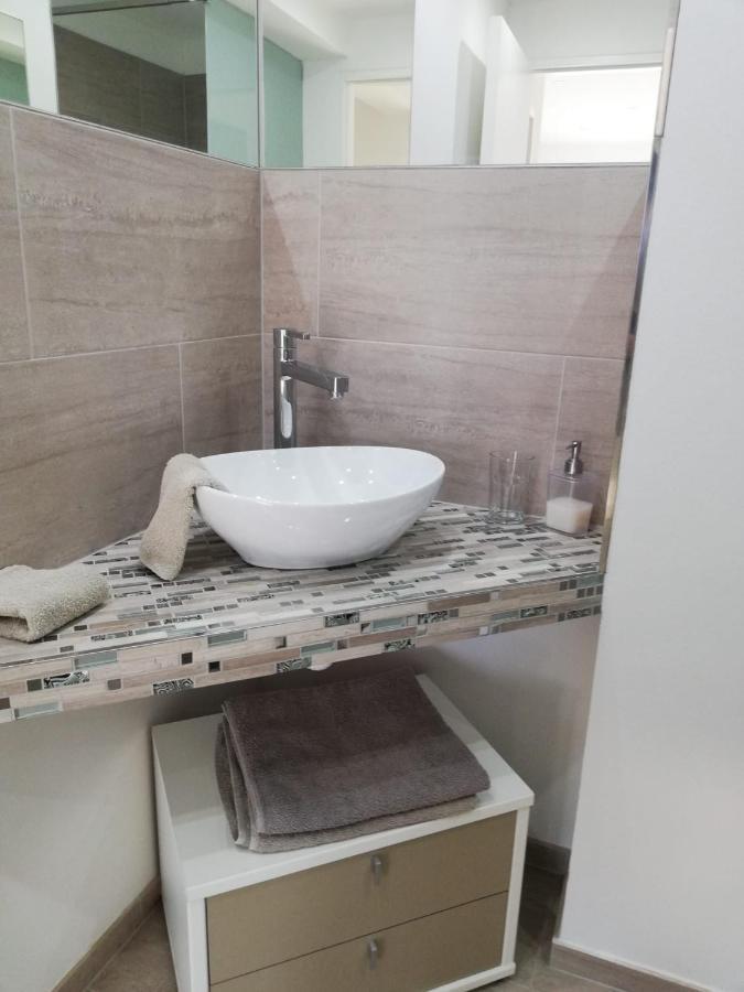 Apartmani Deluxe Jasenice  Εξωτερικό φωτογραφία