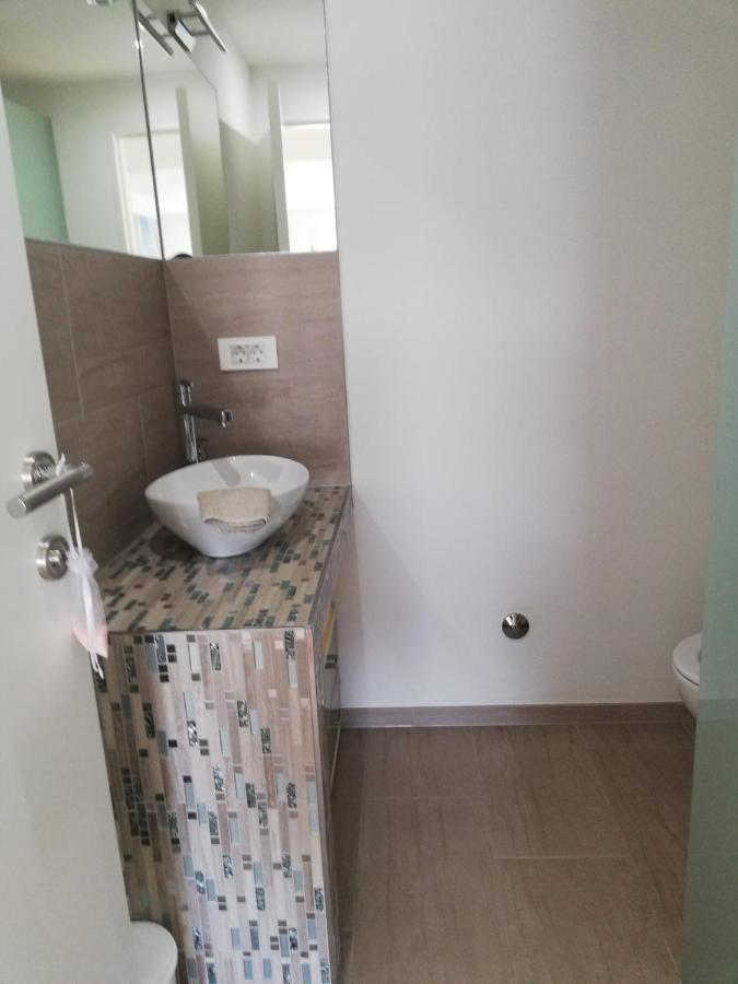 Apartmani Deluxe Jasenice  Εξωτερικό φωτογραφία