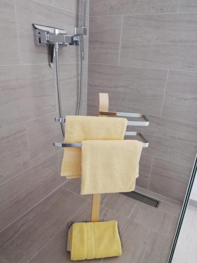 Apartmani Deluxe Jasenice  Εξωτερικό φωτογραφία